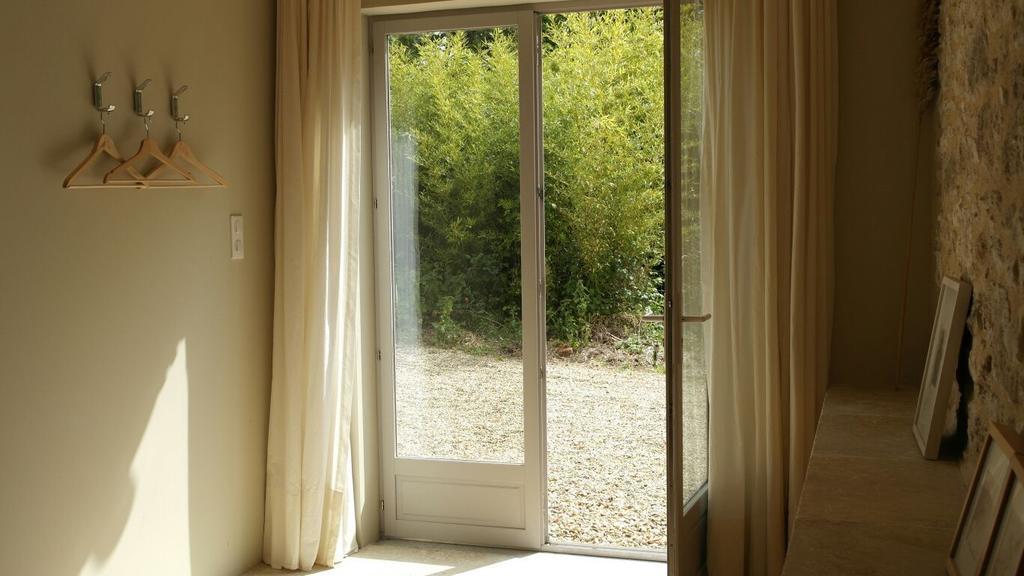 Готель Les Foucauds Saint-Quentin-de-Caplong Екстер'єр фото